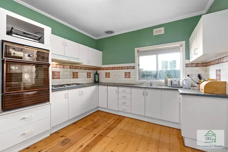 Fifth view of Homely house listing, 40 Summerlea St, Trafalgar VIC 3824
