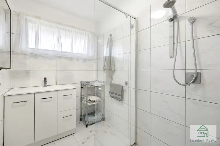 Fifth view of Homely unit listing, Unit 4/2 Hunter St, Moe VIC 3825