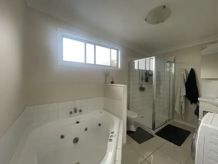 Fifth view of Homely unit listing, 52 North Rd, Yallourn North VIC 3825