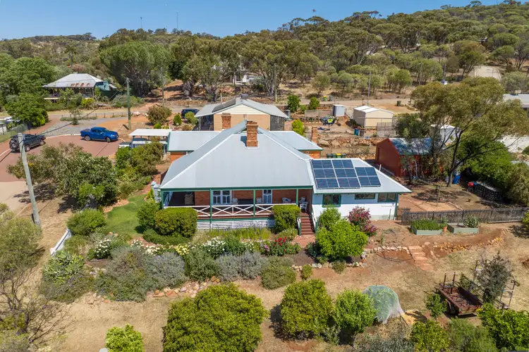 6 Rosedale St, Toodyay WA 6566