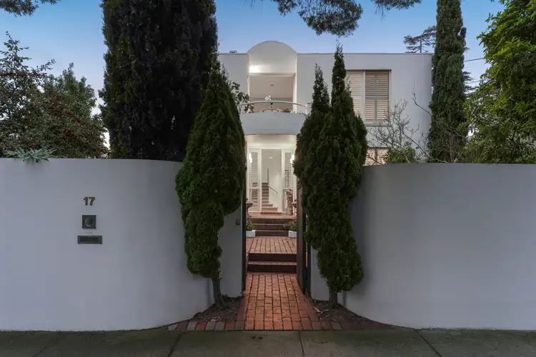 17 Hammond Street, Brighton VIC 3186