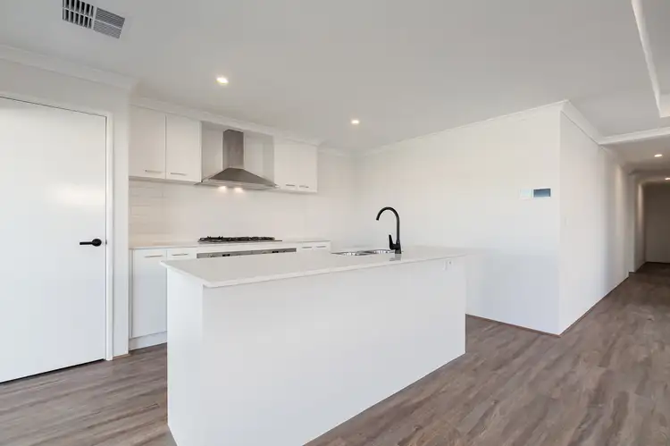 5 Gardenia Street, Alkimos WA 6038