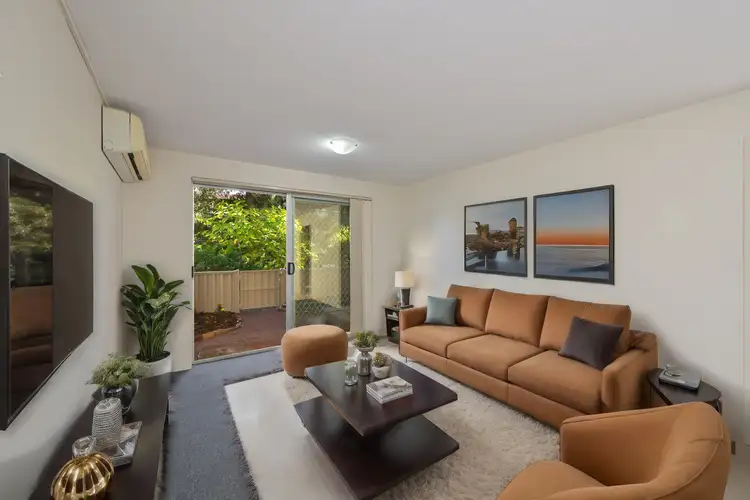 2/196 Railway Parade, West Leederville WA 6007
