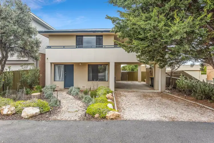 10 Seaview Rd, Port Elliot SA 5212