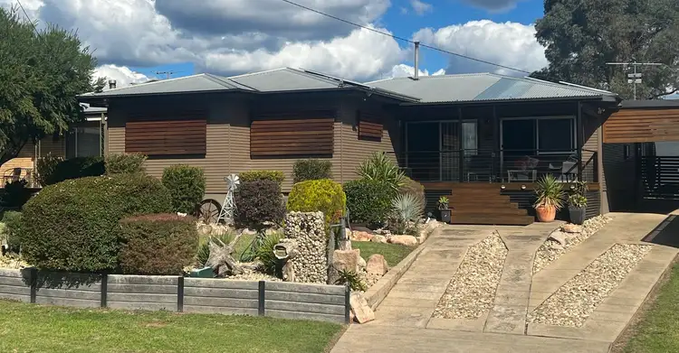 95 Short St, Inverell NSW 2360