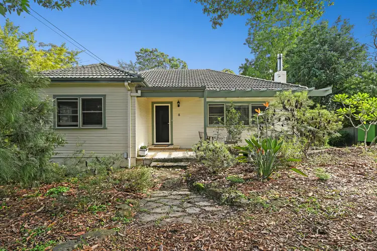 8 Rivertop Cl, Normanhurst NSW 2076
