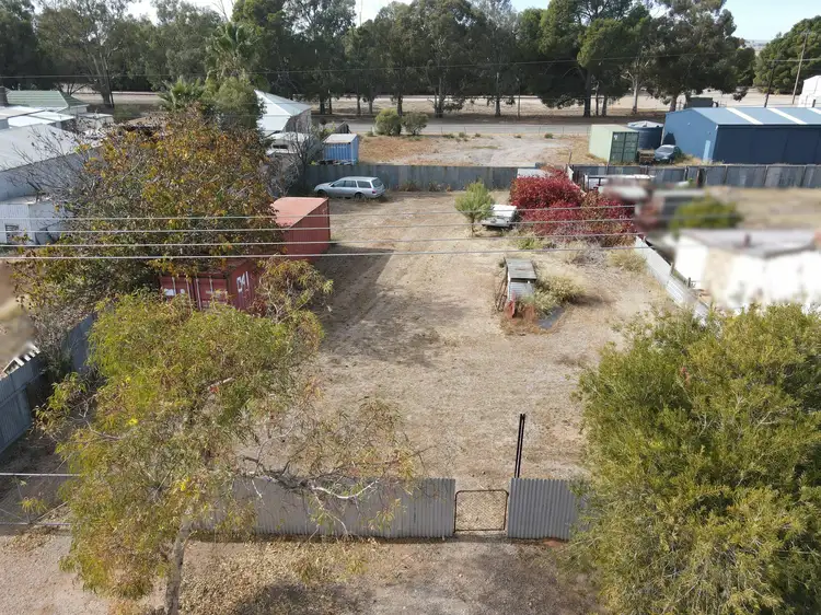75 Fifth St, Gladstone SA 5473
