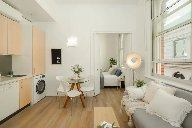 606/18 Bank Place, Melbourne VIC 3000