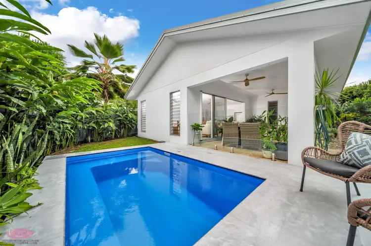 House 1/24 Southward St, Mission Beach QLD 4852