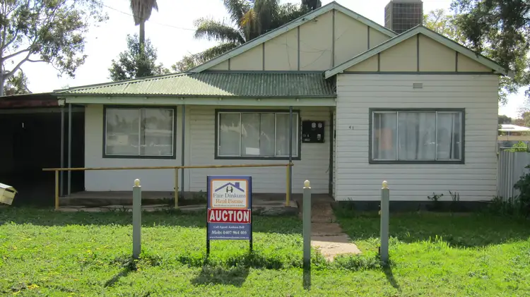 41 Mullah St, Trangie NSW 2823
