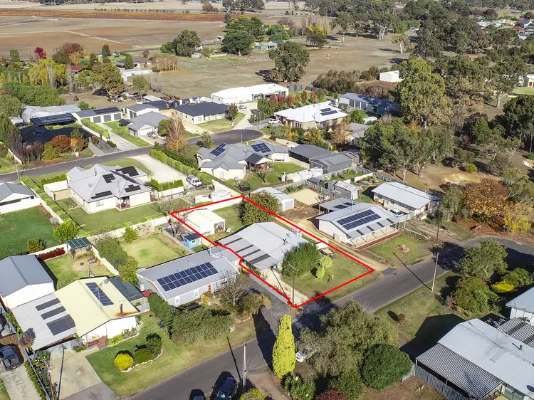 6 Neilson St