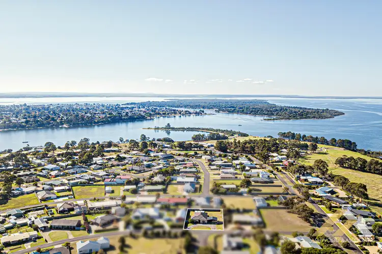 11 Lake Harbour Ave, Newlands Arm VIC 3875