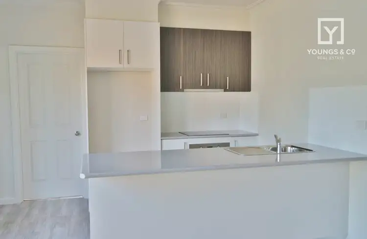 Second view of Homely unit listing, 27 Mackellar Cres, Mooroopna VIC 3629