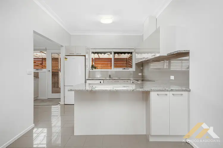 Fourth view of Homely unit listing, Unit 4/13 Pearson St, Bairnsdale VIC 3875