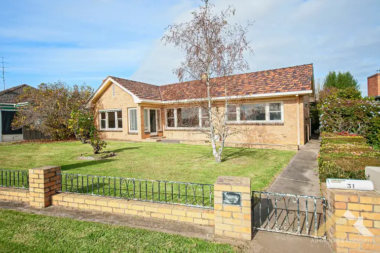 Second view of Homely house listing, 31 Williams Pde, Bairnsdale VIC 3875