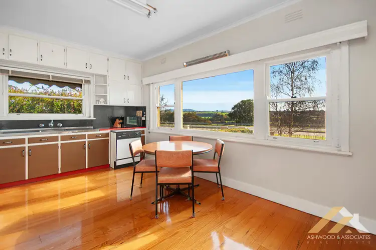 Fifth view of Homely house listing, 31 Williams Pde, Bairnsdale VIC 3875