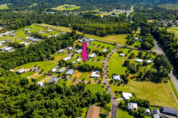 5 Reef Cl, Mission Beach QLD 4852