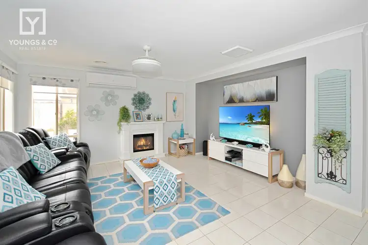 Fifth view of Homely house listing, 14 Sugargum Cres, Kialla VIC 3631