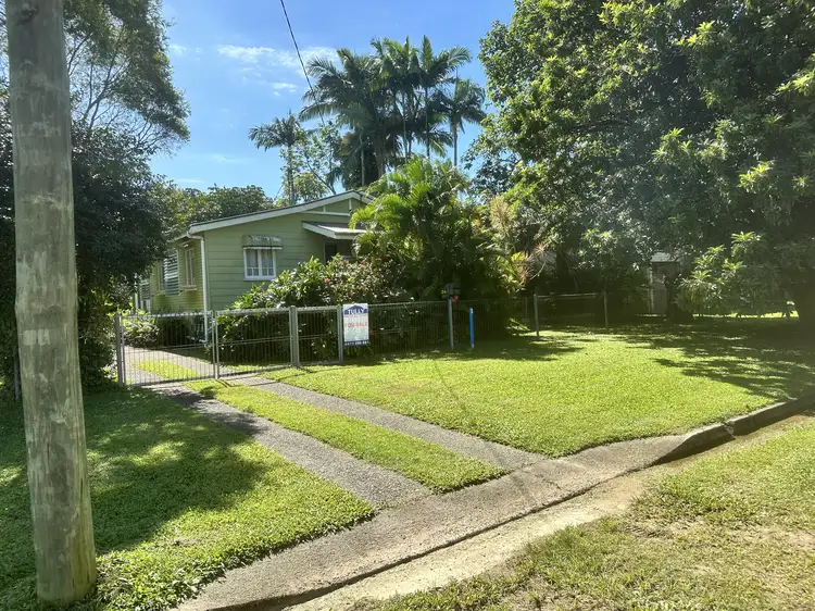 24 Trower St, Tully QLD 4854