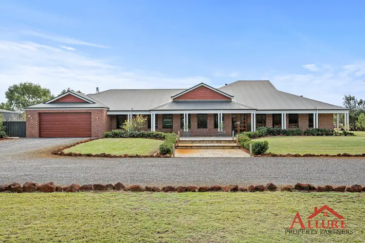 Third view of Homely house listing, 8 Pescara Pl, Oakford WA 6121