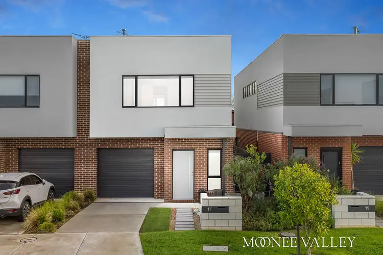17 Landsby Drive, Avondale Heights VIC 3034