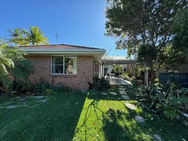 52 Sandstone Cres, Lennox Head NSW 2478
