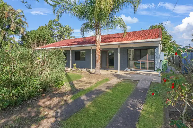 27 Namba St, Pacific Paradise QLD 4564