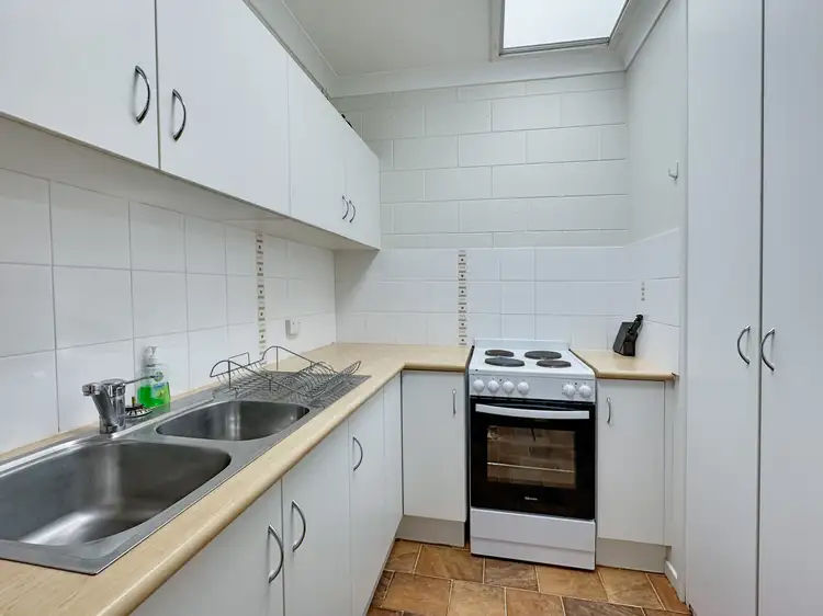 Seventh view of Homely unit listing, Unit 4/32 Hayles Ave, Arcadia QLD 4819