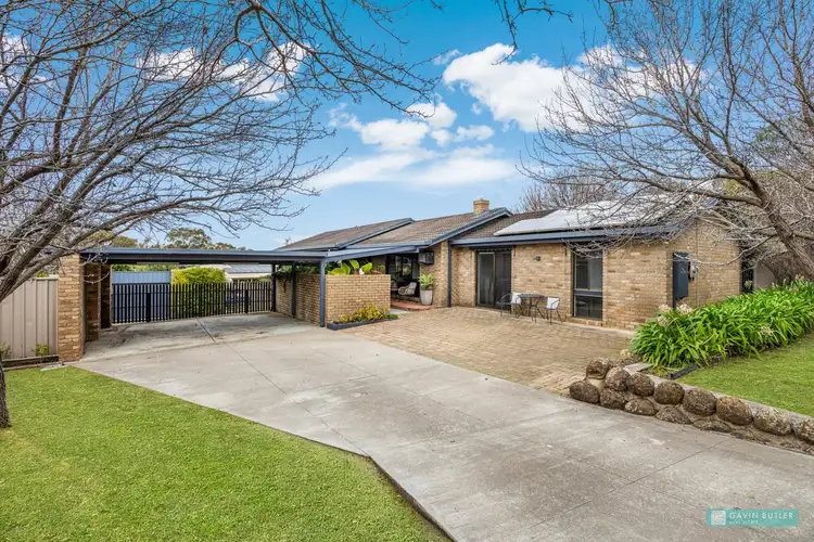 3 St Johns Cl, Kangaroo Flat VIC 3555