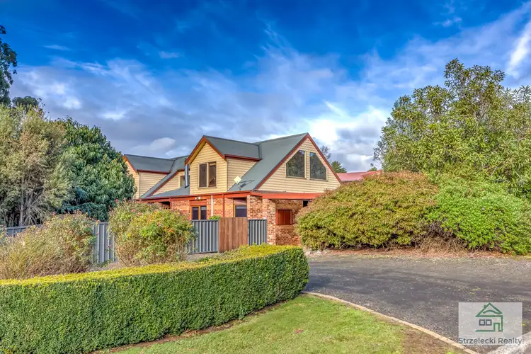 Third view of Homely house listing, 33 Pinnacle Dr, Rawson VIC 3825