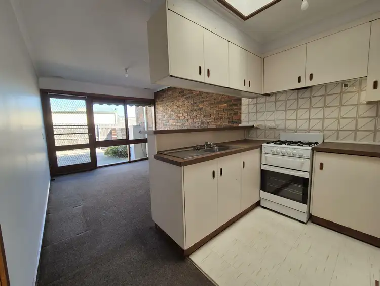 Fifth view of Homely unit listing, Unit 4/45 Strathcole Dr, Traralgon VIC 3844