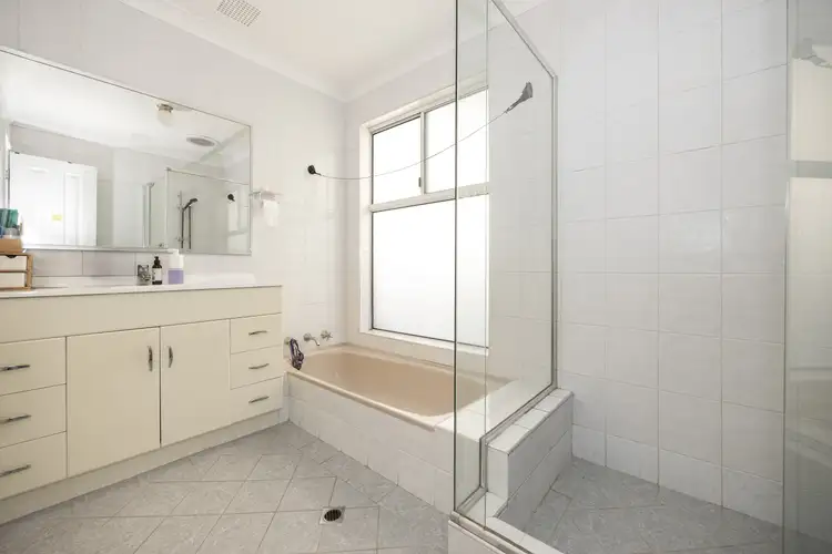 Fourth view of Homely house listing, 16 Hanrahan Loop, Kardinya WA 6163