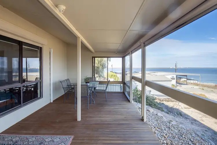 10 Calvary Drive, Weeroona Island SA 5495