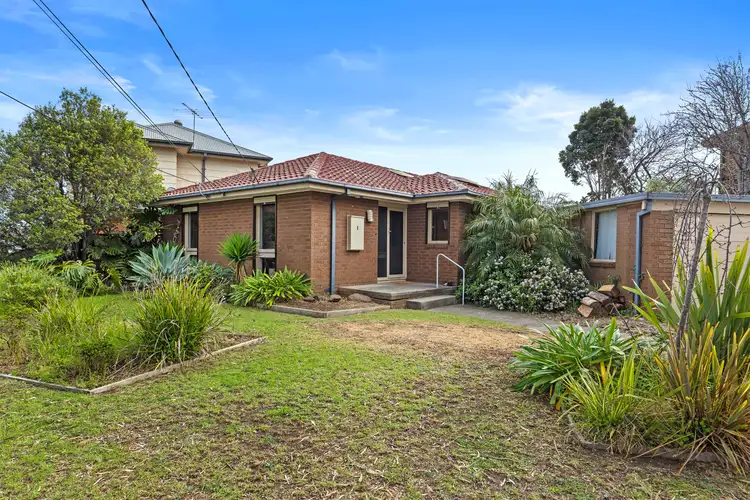 1 Clough Street, Avondale Heights VIC 3034
