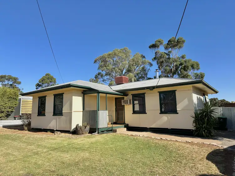 6 John St
