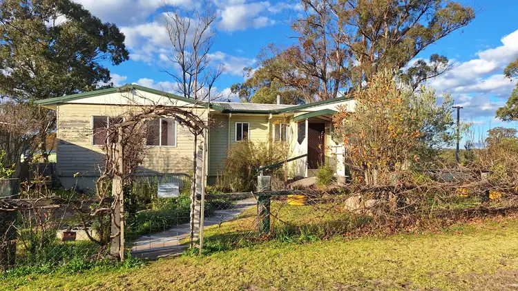 2 Catherine St