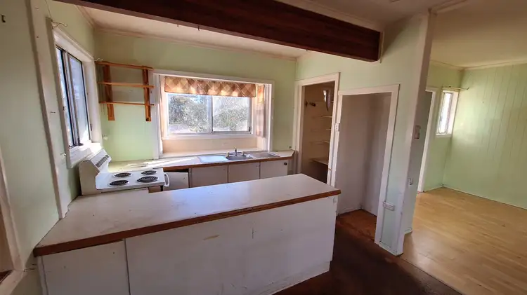 Fifth view of Homely house listing, 2 Catherine St, Stanthorpe QLD 4380