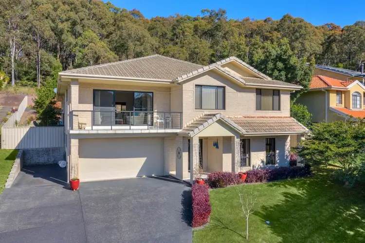 22 Pebble Beach Ct, Belmont NSW 2280
