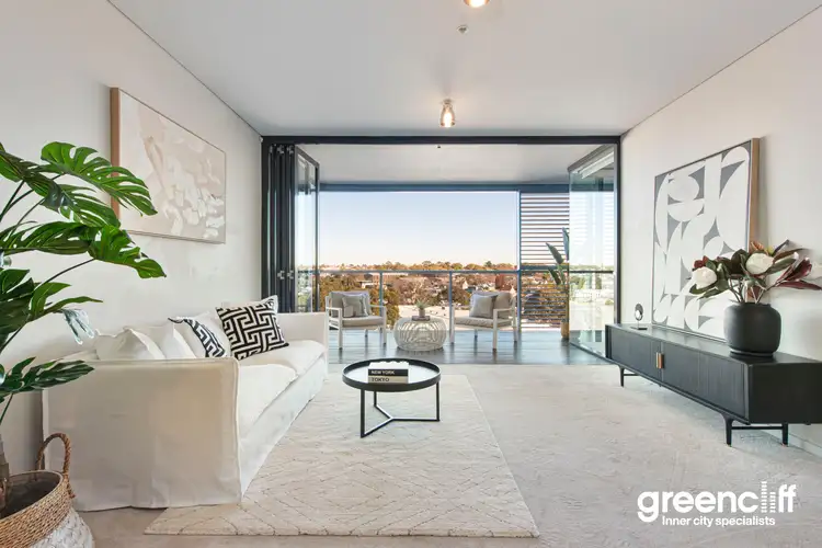 808/5 Sterling Cct, Camperdown NSW 2050