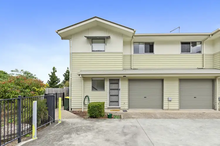 Townhouse 2/17 Armstrong St, Petrie QLD 4502
