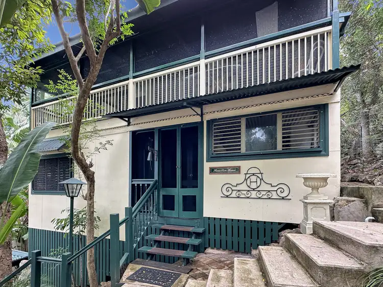 22 Olympus Crescent 'Hamilton House', Arcadia QLD 4819