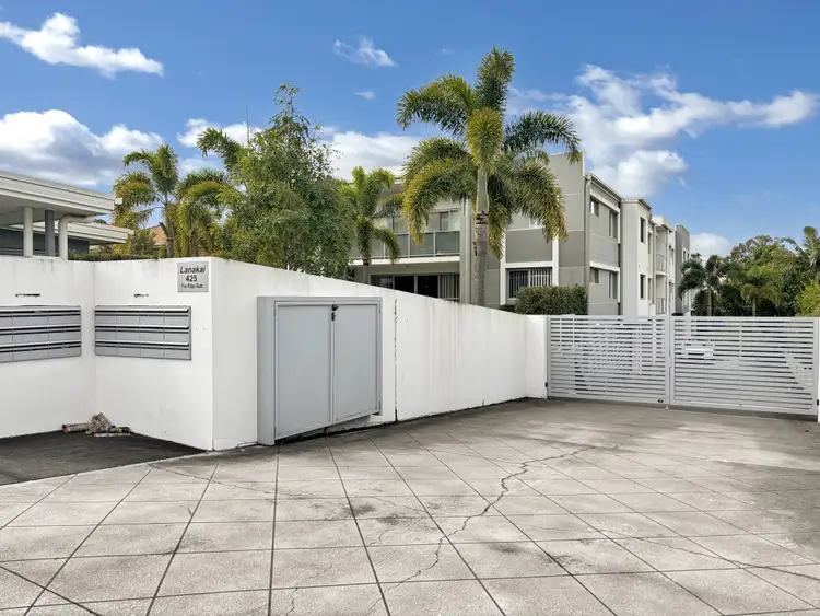 Main view of Homely unit listing, Unit 8/425 Pine Ridge Rd, Runaway Bay QLD 4216