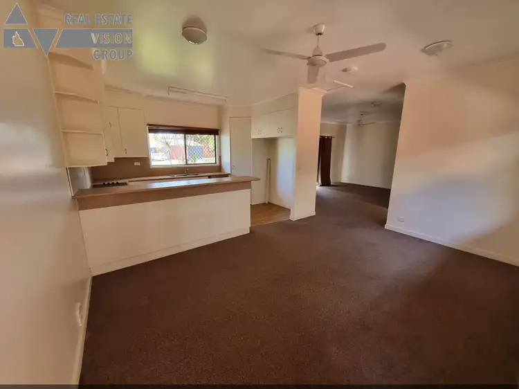 7 Diamond Dr, Blackwater QLD 4717