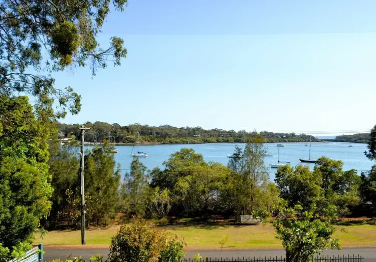 130 The Esplanade, Karragarra Island QLD 4184