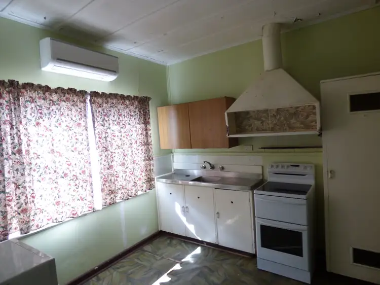 Seventh view of Homely house listing, 1 Chambers St, Kellerberrin WA 6410