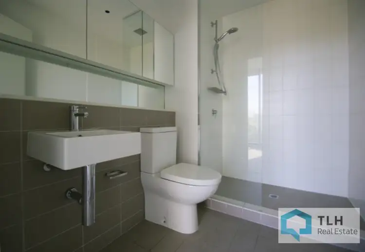 Fourth view of Homely apartment listing, Unit 501/470 St Kilda Rd, Melbourne VIC 3004