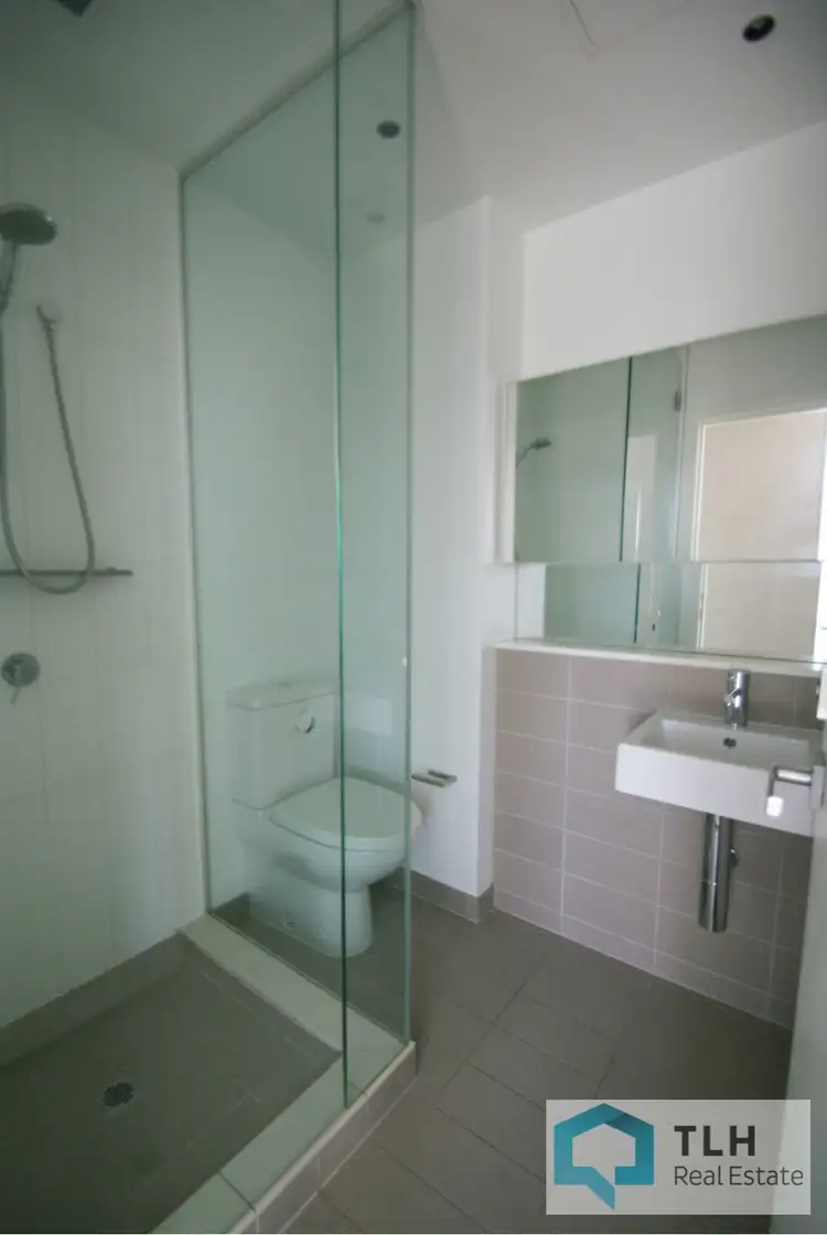 Fifth view of Homely apartment listing, Unit 501/470 St Kilda Rd, Melbourne VIC 3004