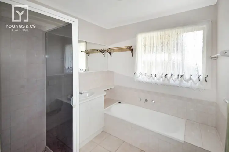 Sixth view of Homely unit listing, Unit 4/12 Homewood Dr, Mooroopna VIC 3629