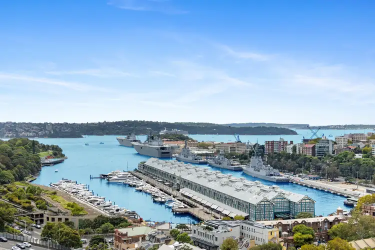 Unit 304/22-40 Sir John Young Cres, Woolloomooloo NSW 2011