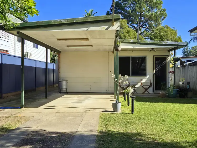 31 Sportsground St, Redcliffe QLD 4020